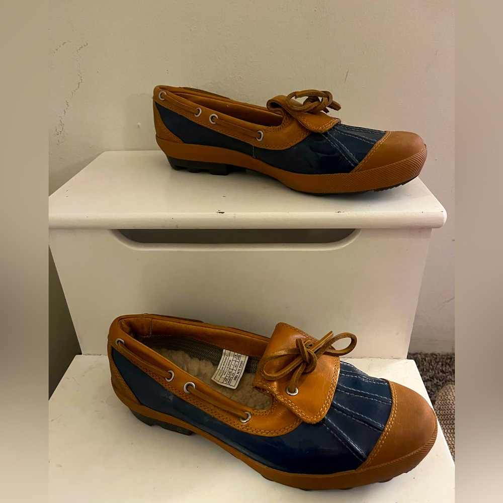 UGG snow shoes